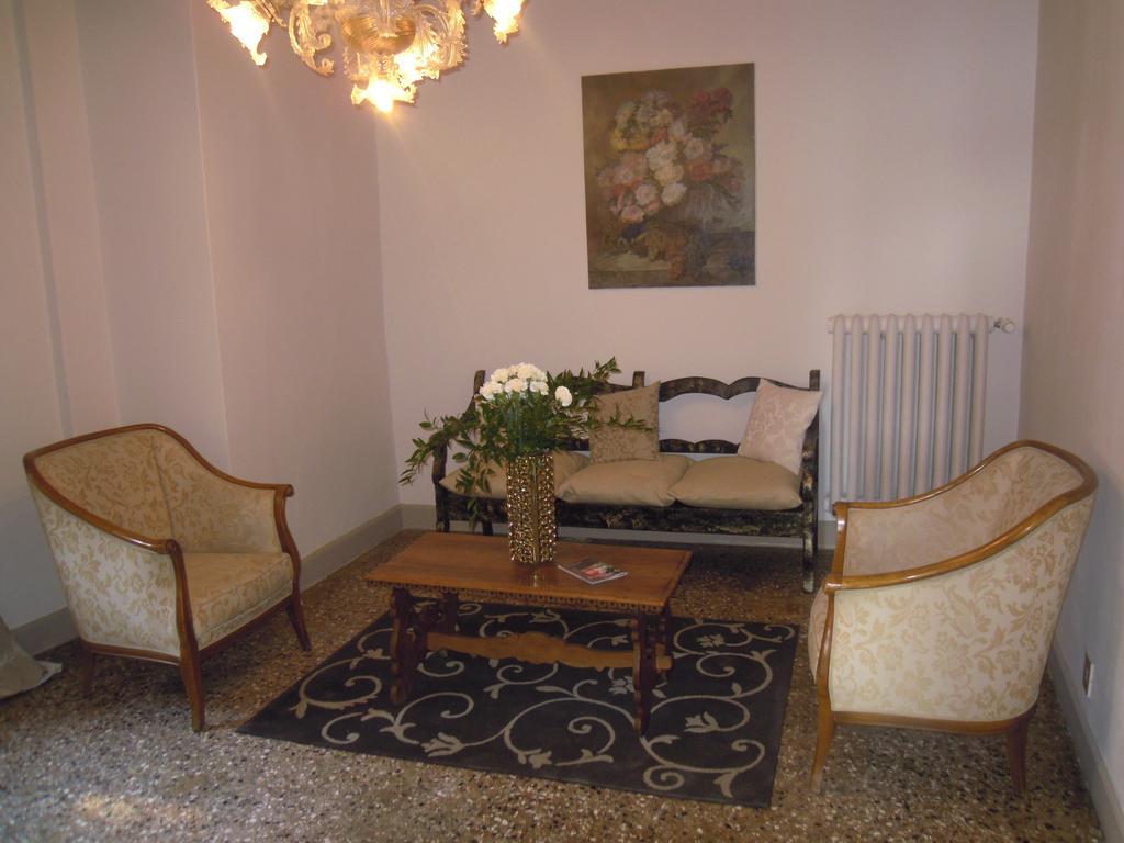 La Residenza 818 Hotel Venice Room photo